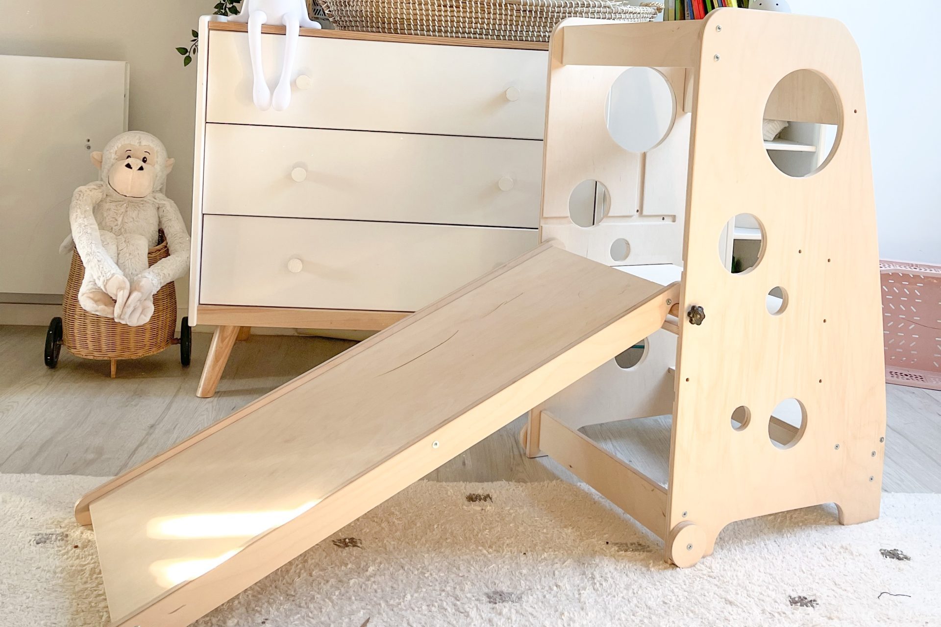 La tour d’observation Montessori : Un allié pour l’autonomie des enfants
